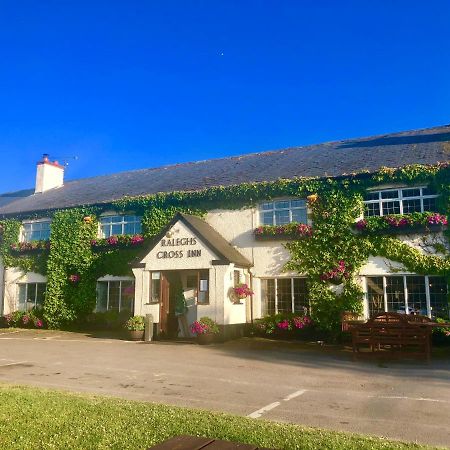 Raleghs Cross Inn Clatworthy Esterno foto