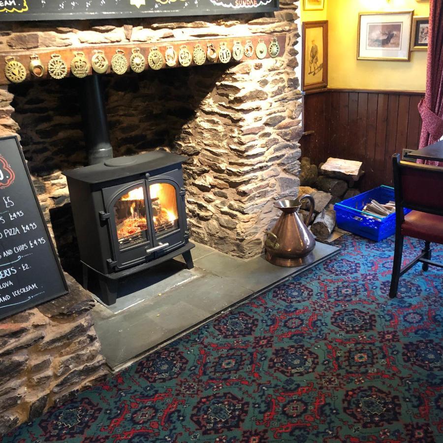 Raleghs Cross Inn Clatworthy Esterno foto